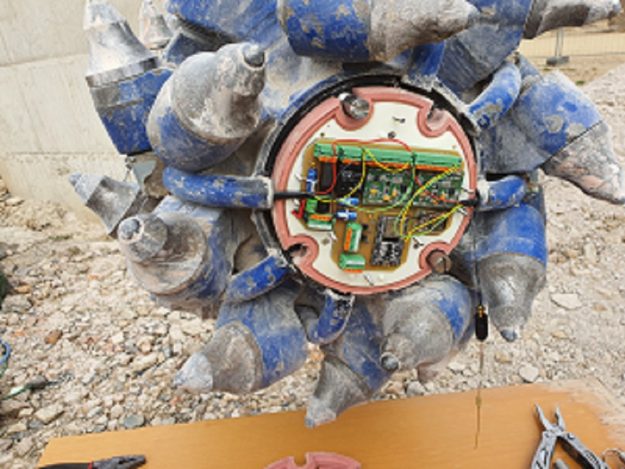 hentschel-Rockfeel besuch offene Platine Eine offene Platine an einer Baustelle