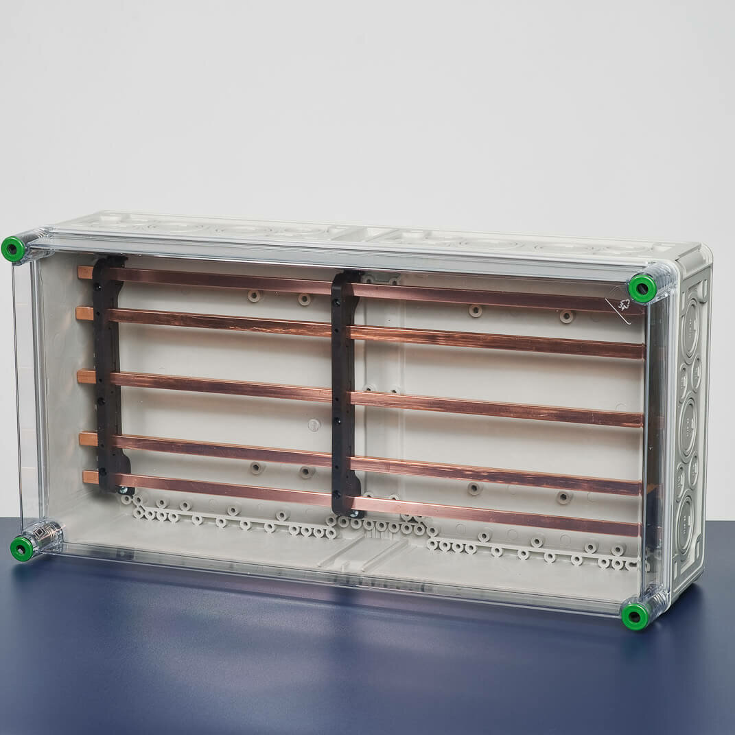 Isolierstoffverteiler