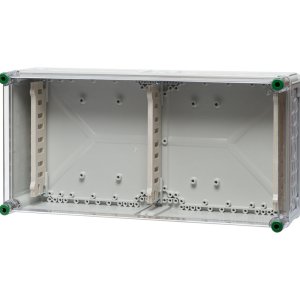 Ein Sammelschienenhalter aus Polycarbonat hinter einem transparenten Hintergrund.